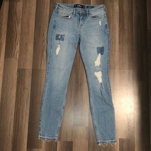 Hollister 1R Low Rise Super Skinny Vintage Stretch Jean